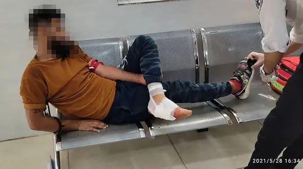 سارق داخل خودرو و دوربین‌های مداربسته آبادان با شلیک پلیس زمین گیر شد + فیلم