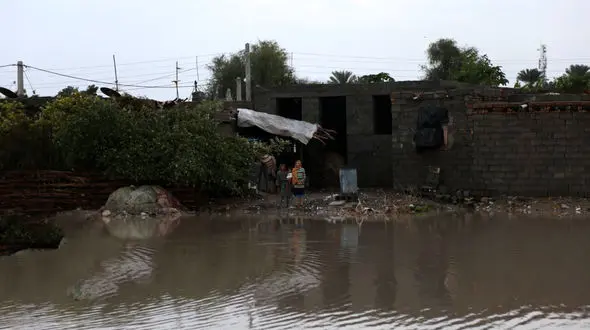 9 عکس تکاندهنده از سیل ویرانگر میناب / خانه ها پر از آب شد
