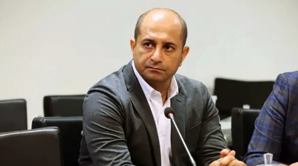 یکی از بدترین سال های بازار پوشاک را تجربه می کنیم / ورود پوشاک غیرقانونی و قاچاق به بازار آسیب می زند