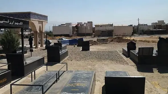 قبرستان ها این شهر معروف ایران را محاصره کردند / مردم اعتراض دارند