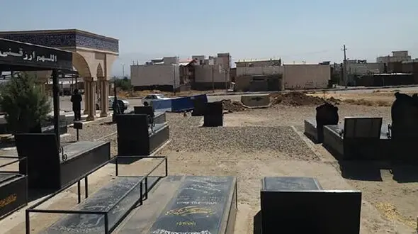 قبرستان ها این شهر معروف ایران را محاصره کردند / مردم اعتراض دارند