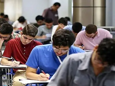 دانش آموزان بخوانند؛ آخرین نظر آموزش و پرورش در مورد تأثیر قطعی معدل پایه یازدهم در کنکور اعلام شد