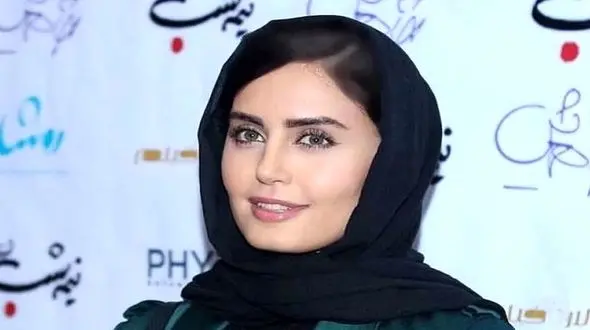 تصویری دیده نشده از کودکی الناز شاکردوست