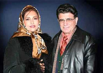 عکس ها / نگاهی به چیدمان  اصیل ایرانی کاخ استاد شجریان در گلمکان /  از پنجره های مشبک اُرُسی، منبت کاریتا گلیم های قرمز رنگ ..شومینه کاهگلی و وسایل عهد عتیقه .../ خانه ای که اثر هنری است تا منزل ...