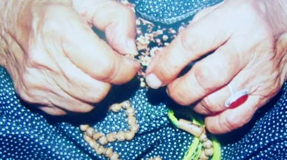 خانم بازیگر معروف عزادار شد! +عکس