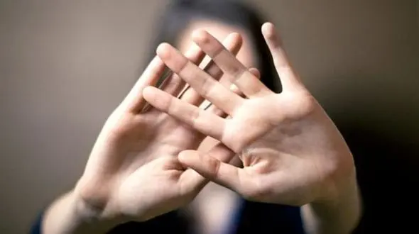 خشونت علیه زنان / از رومینا اشرفی تا کالا دیدن زنان / مردم چه می گویند ؟ /  + فیلم