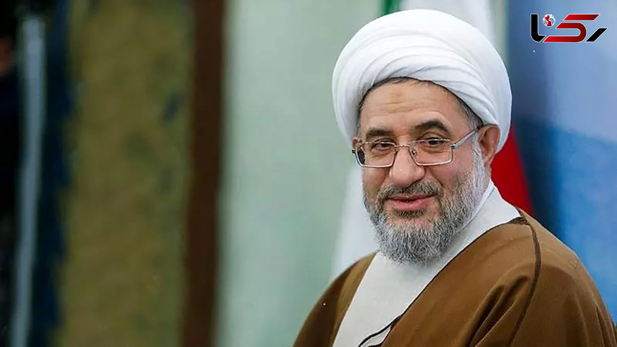 آیت الله اراکی : برای کنترل تورم به جای پول، طلا و نقره در بازار معتبر باشد
