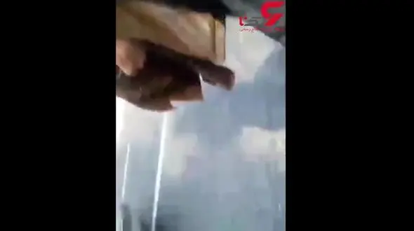 این مرد با شلوار کردی در جلوی بیمارستان امام خمینی کلاهبرداری می کرد + فیلم