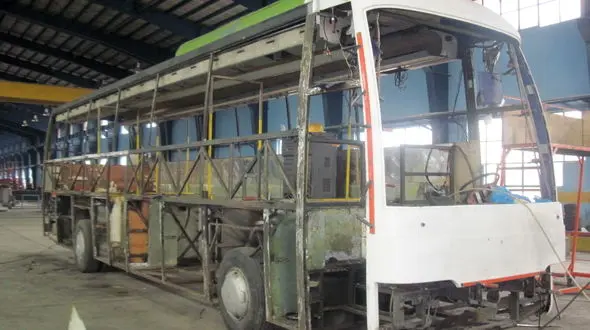 تقلب در ساخت بدنه اتوبوس، عامل کشته شدن خبرنگاران و سربازان شد! + صوت و عکس