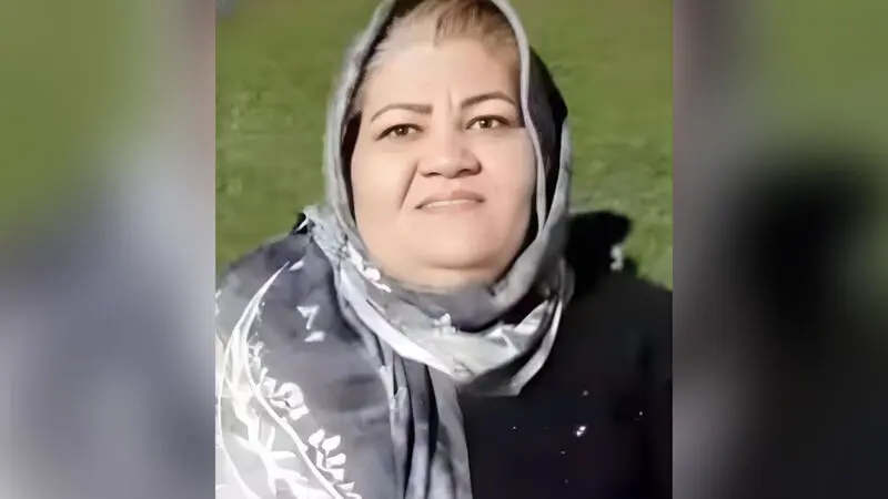 زهرا علیاری