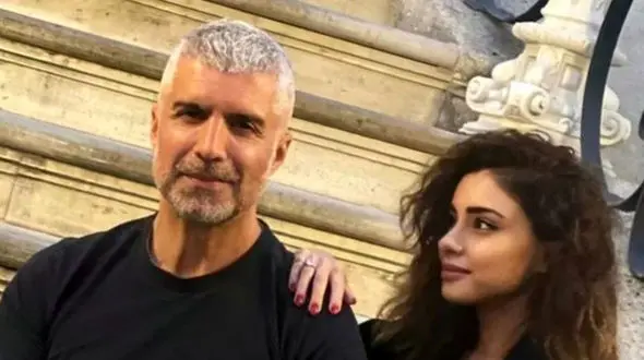 همسر ایرانی خواننده پیر ترکیه را به هم ریخت ! / همه افسوسش را می خوردند ! + عکس ها