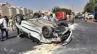 ببینید / تصاویر هولناک از له شدن پژو ۲۰۷ پس از تصادف با اتوبوس در جاده اصفهان - شهرکرد؛ مرگ دختر جوان
