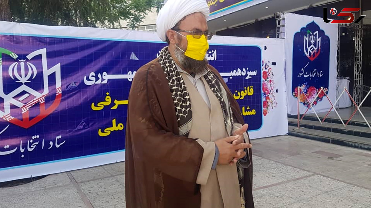 ثبت نام یک روحانی به نفع احمدی نژاد در انتخابات 1400 + فیلم