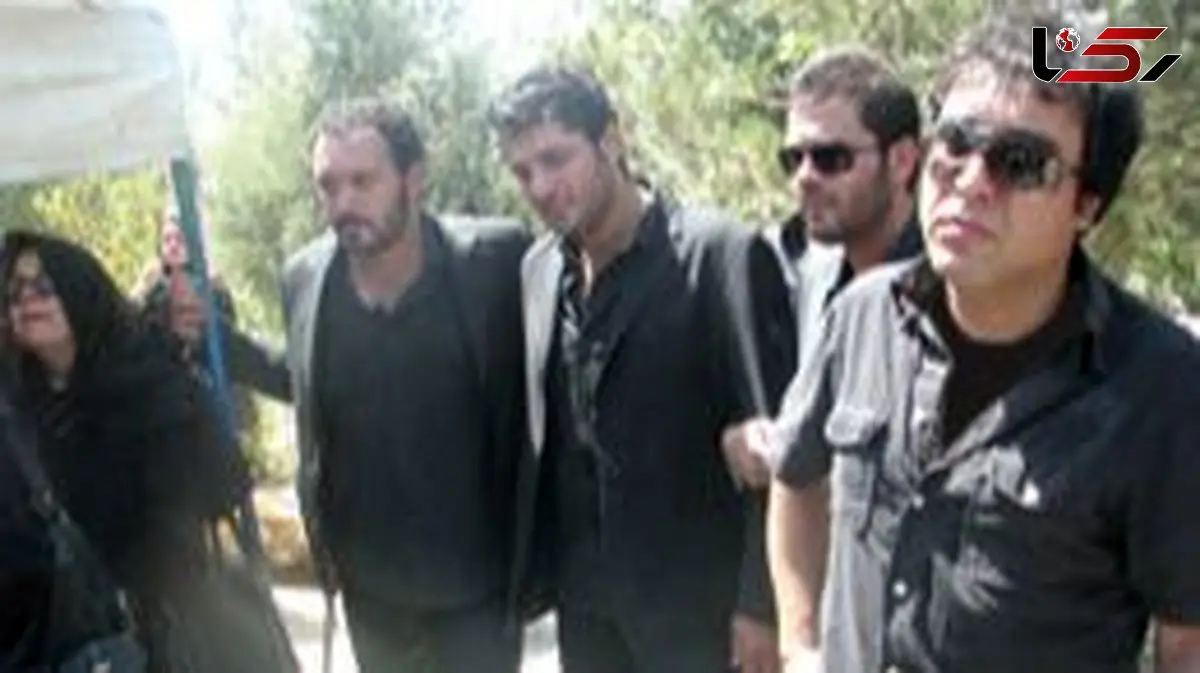 نگاهی به حضو بازیگران در مراسم ختم پدر سام درخشانی / از کامبیز دیرباز و پژمان بازغی تا دیگر بازیگران / روحش شاد