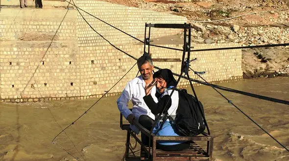 سیل، مامای لرستانی را نمونه کشوری کرد+فیلم