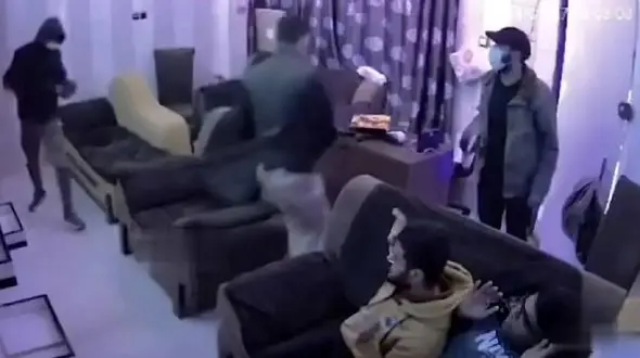  فیلم/ این 2 رفتگر در مشهد دزدان خشن گیم نت ها بودند