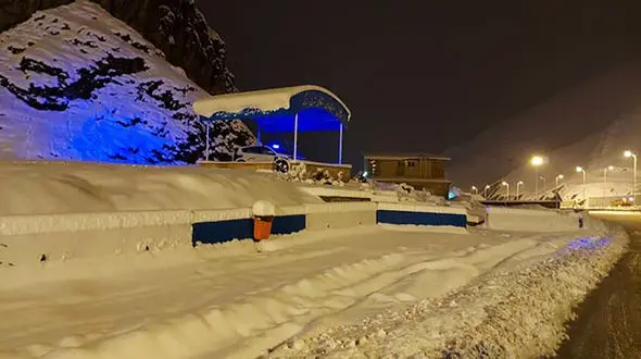 برف جاده کرج - چالوس را بست