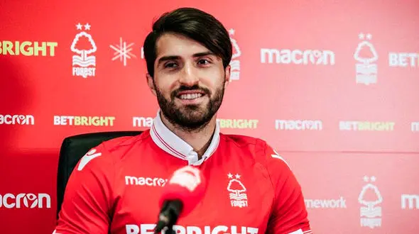 کریم انصاری‌فرد قربانی جدید نژادپرستی در فوتبال انگلیس