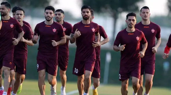 ماجرای عجیب هوادار متمول پرسپولیس/ بازیکن سرخ خانه‌دار شد