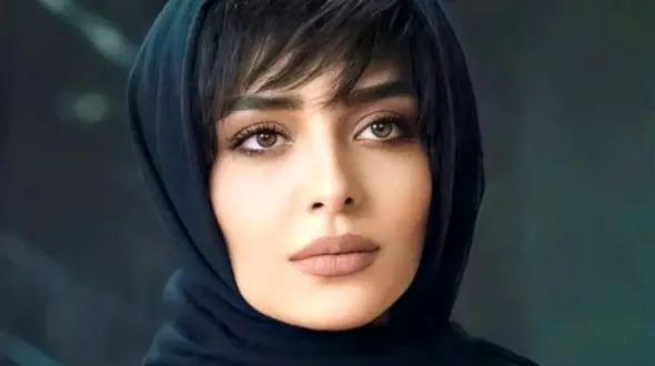 عکس / نیم نگاهی به دکوراسیون شیک و منحصر به فرد خانه ساره بیات 