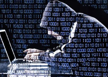 انگشتر جاسوسی KGB با دوربین مخفی از دل جنگ سرد+ عکس