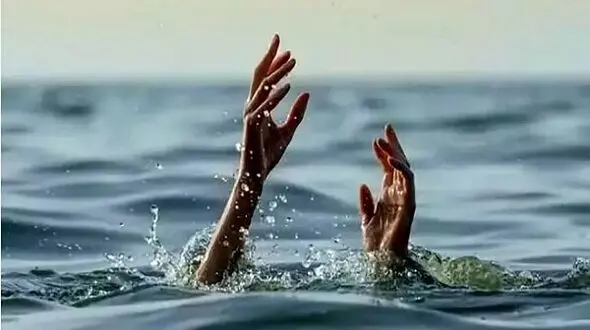 زن ۶۳ ساله از غرق شدگی در بندرعباس نجات یافت 