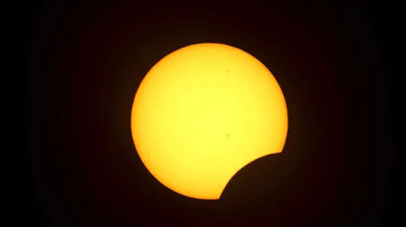 خورشیدگرفتگی در راه ایران است + جدول