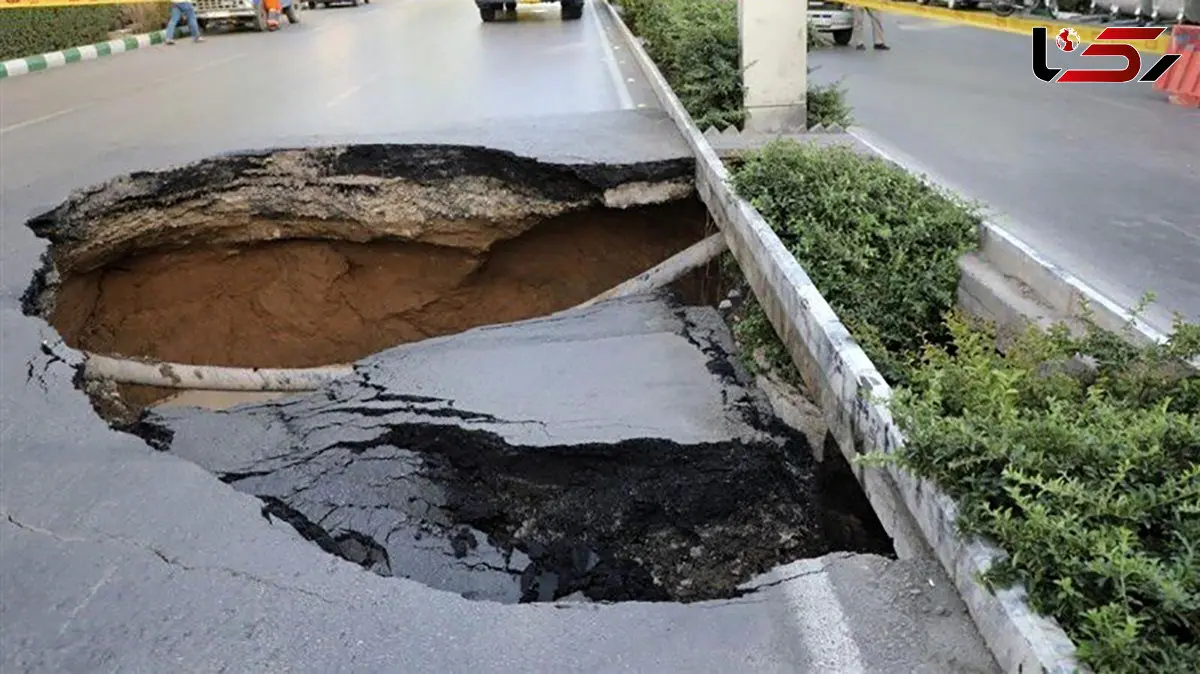 حفاری های شهری، عامل اصلی فروچاله در تهران است / شهرداری هنوز نقشه تفصیلی سه بعدی زیرسطح تهران را تهیه نکرده است + فیلم