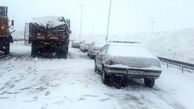 لغزندگی جاده‌های استان البرز در اثر بارش برف