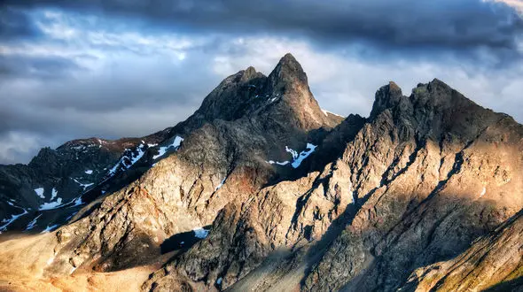 منتشر شد / نماهنگ ایران وطنم با صدای حجت اشرف زاده و تصاویر زیبای طبیعت ایران + فیلم 