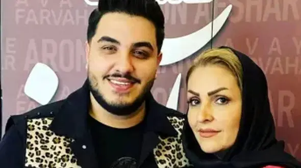  آرایش زننده آرون افشار  ! / تقلید ناشیانه از تتلو ! + عکس