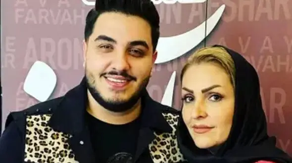  آرایش زننده آرون افشار  ! / تقلید ناشیانه از تتلو ! + عکس