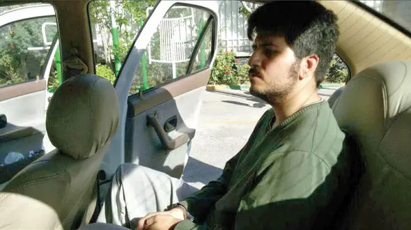 گفتگوی خبرنگار جنایی با قاتل بی رحم دانش آموز 10 ساله مشهدی + عکس 