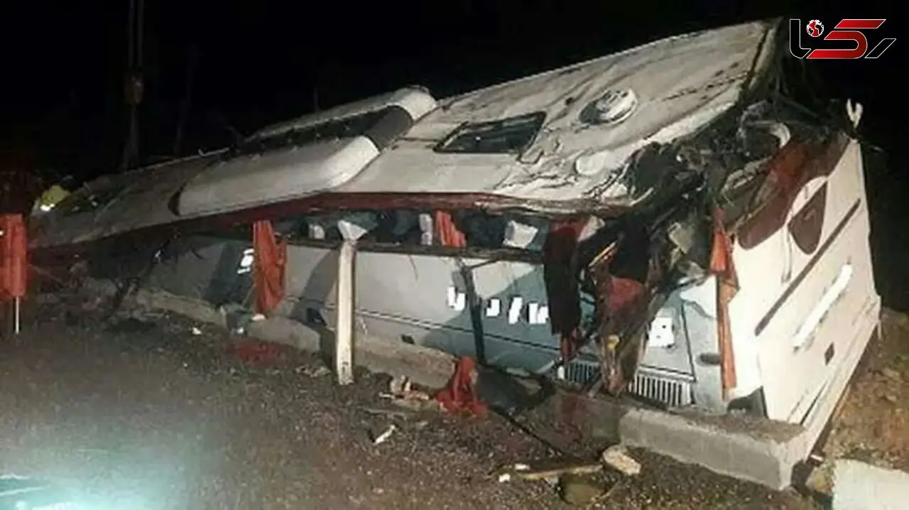 جزئیات حادثه تلخ واژگونی اتوبوس در جاده اصفهان دامغان