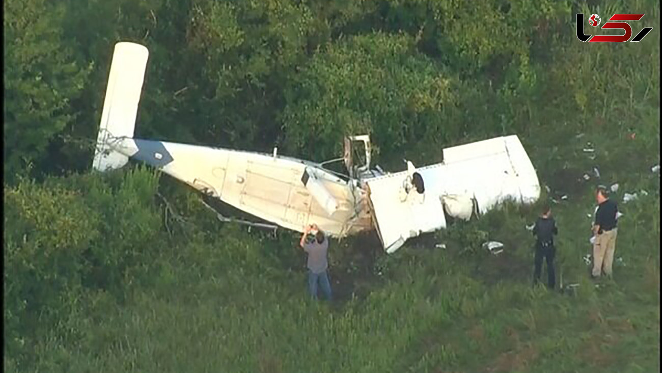 سقوط هواپیما در تگزاس آمریکا / یک نفر کشته و ۵ تَن زخمی شدند