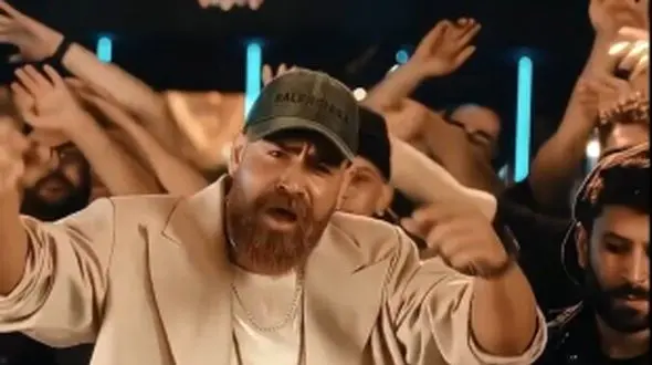 دانلود آهنگ جدید شاد و احساسی «تو قول دادیا» از معین زد/ اینکه من عاشقتم خب به کسی چه کی می‌خواد به پر و پای من بپیچه + متن آهنگ