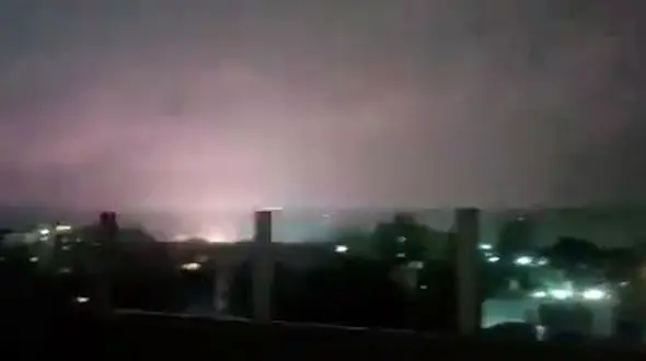 نورهای عجیب در آسمان بعد از زلزله ریشتر بالا / در مکزیک رخ داد + فیلم