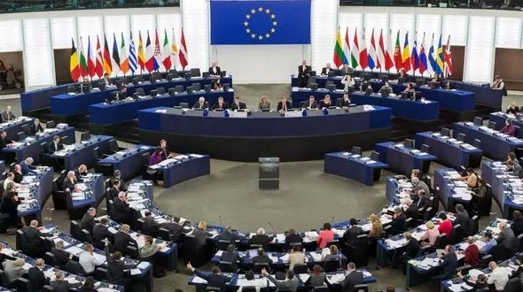 منافقین متهم به شکنجه و قتل مهاجرین ایرانی هستند/ استفاده از ۴۵ عنوان جعلی 