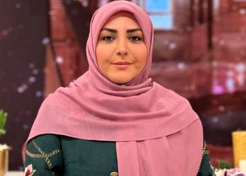 عکس / رونمایی المیرا شریفی مقدم از کت و دامن زیبایش و کفش های پاشنه بلند مجلسی اش در کنار  3 خانم مجری محبوب صدا و سیما ! 