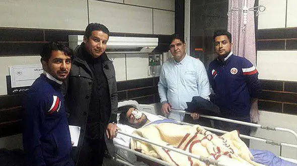 گونه و بینی مدافع پدیده گچ گرفته شد!