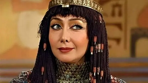 بازگشت زلیخا به خاطره‌ها؛ عکس کمیاب کتایون ریاحی دوباره وایرال شد!