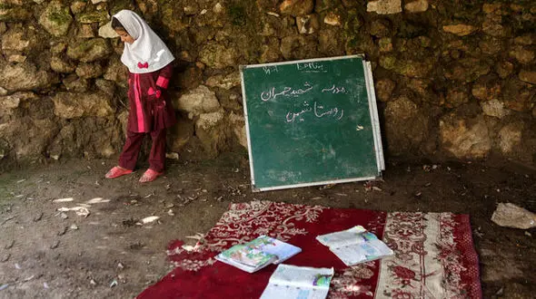 مدارسی که فقط یک دانش‌آموز دارند!