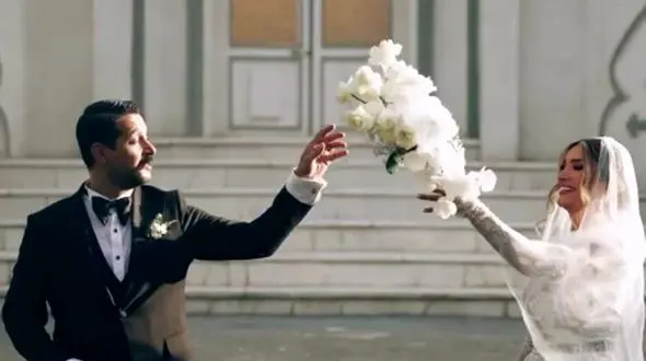 عکس ها / ماه عسل رویایی بازیگران  ایرانی/ از سفر با کشتی طلایی متین ستوده و کامران تفتی تا سفر به قطب شمال رعنا آزادی ور و مهدی پاکدل / از آبشار نیاگارای جواد عزتی و مه‌لقا باقری مونا کرمی  تا تکسیم استانبول شهاب حسینی و همسرش  و...