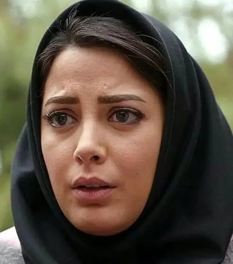 طناز طباطبایی