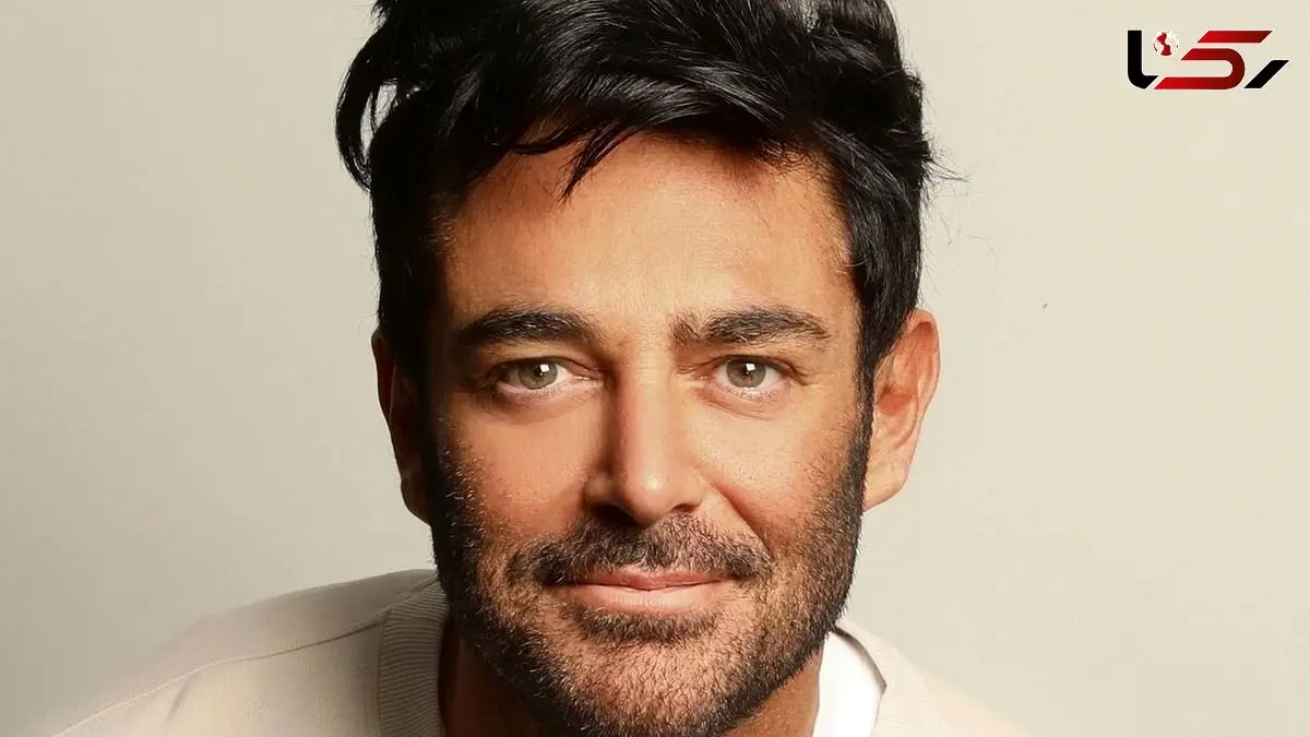 عکس/ شب کریسمس لوکس رضا گلزار در دبی با درخت کاج پرنور و هدیه‌های لاکچری و خاص