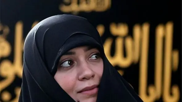 پاسخ الهام چرخنده به شایعات درباره پدرش بعد فوت او / آقاجونم مداح نبود ... اما چراغ هیئت عزای امام حسن (ع) روشن می کرد