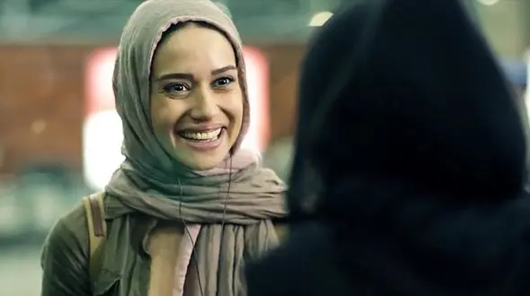 غوغای فیلم پریناز ایزدیار در رانندگی با کامیون ! / ترس و هیجان بر چهره خانم بازیگر