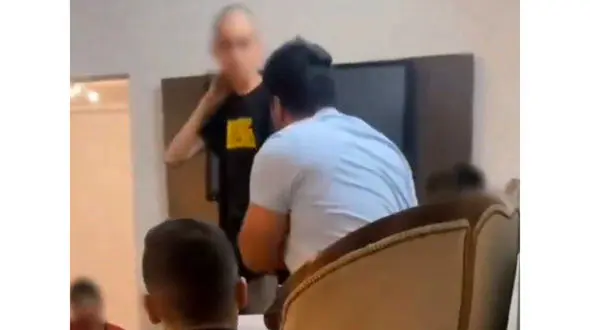 بازداشت مربی که اقدام به کتک‌زدن یک کودک در بهزیستی کرد + جزییات