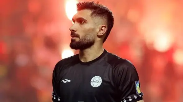 رسمی/ عارف آقاسی به استقلال پیوست