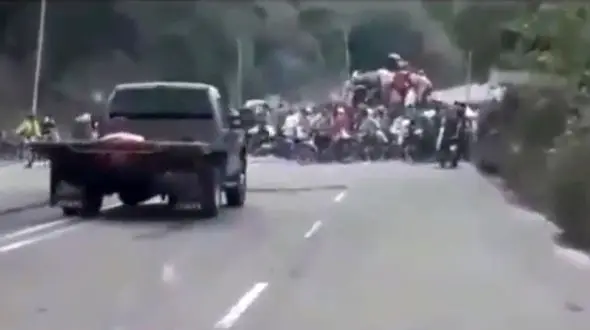 سرقت بار شکر یک کامیون به سبک فیلم‌های هالیوودی + فیلم